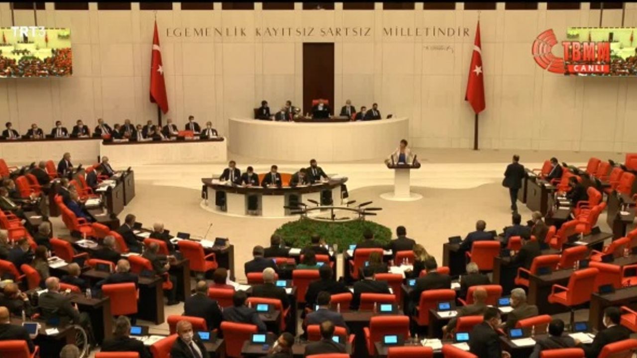 TBMM GENEL KURULU’NDA 'HDP VE AYM’NİN KAPATILMASI' TARTIŞMASI