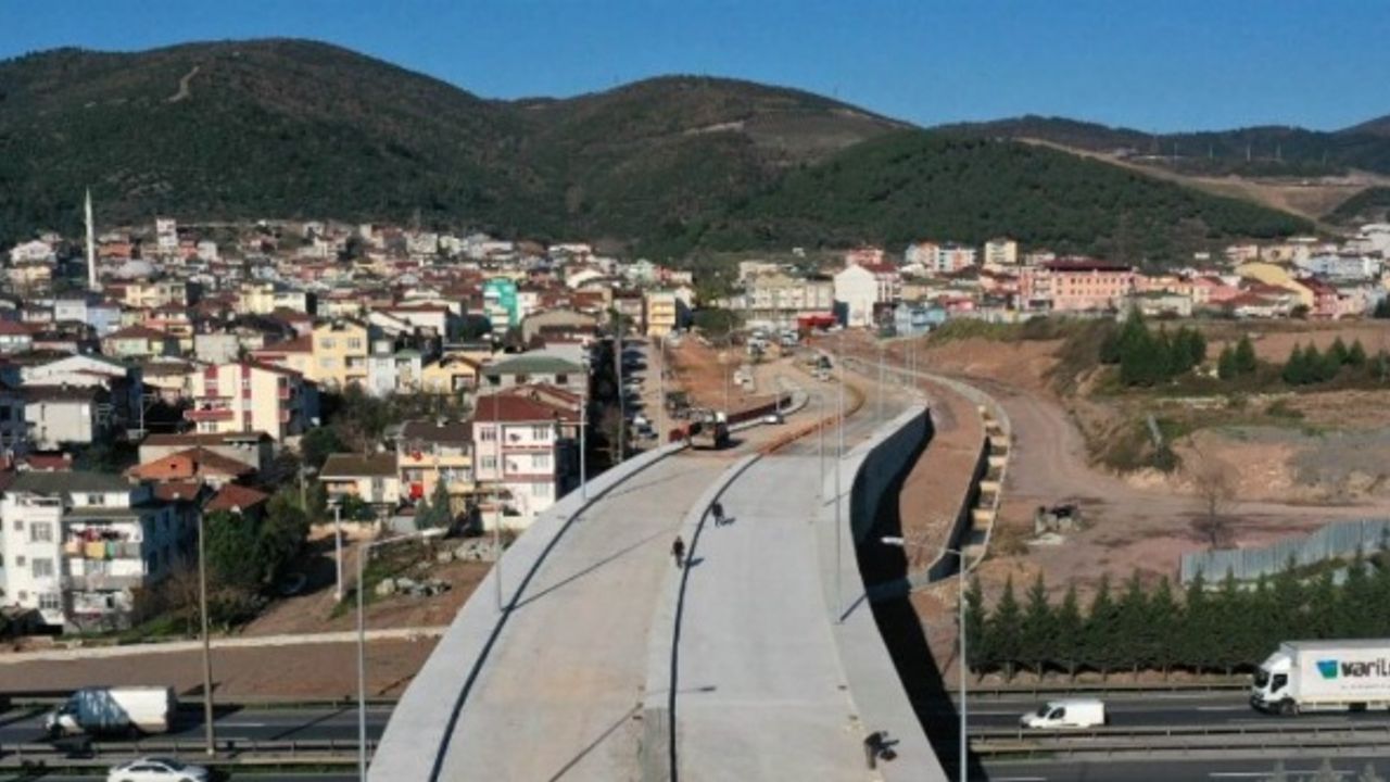 Kocaeli'de İlimtepe’ye uzanan yol hızla ilerliyor