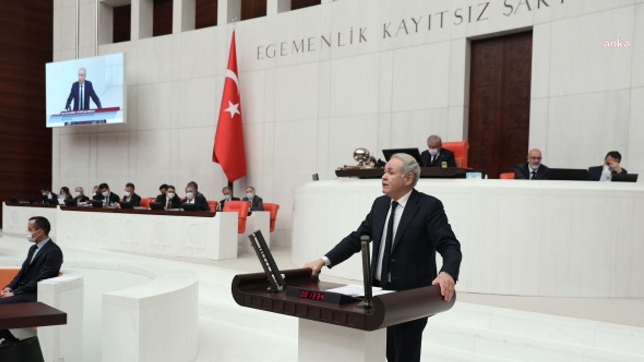 İYİ PARTİLİ SEZGİN'DEN BAKAN PAKDEMİRLİ'YE: "İNCİR VE ZEYTİN NEDEN KURAKLIK DESTEĞİ KAPSAMINA ALINMADI"