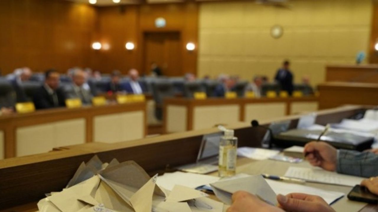 Bursa Büyükşehir Meclisi'nde yeni dönem komisyonları oluştu