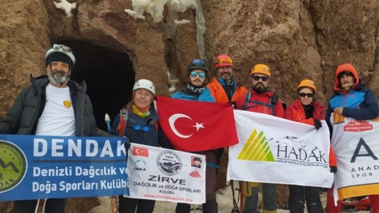 Kayseri Erciyes Kuzey Buzul zirve tırmanışı tamamlandı