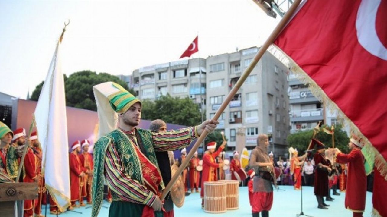 Türkiye'nin ilk, dünyanın ikinci yerel festivali 86'ncı kez açıldı