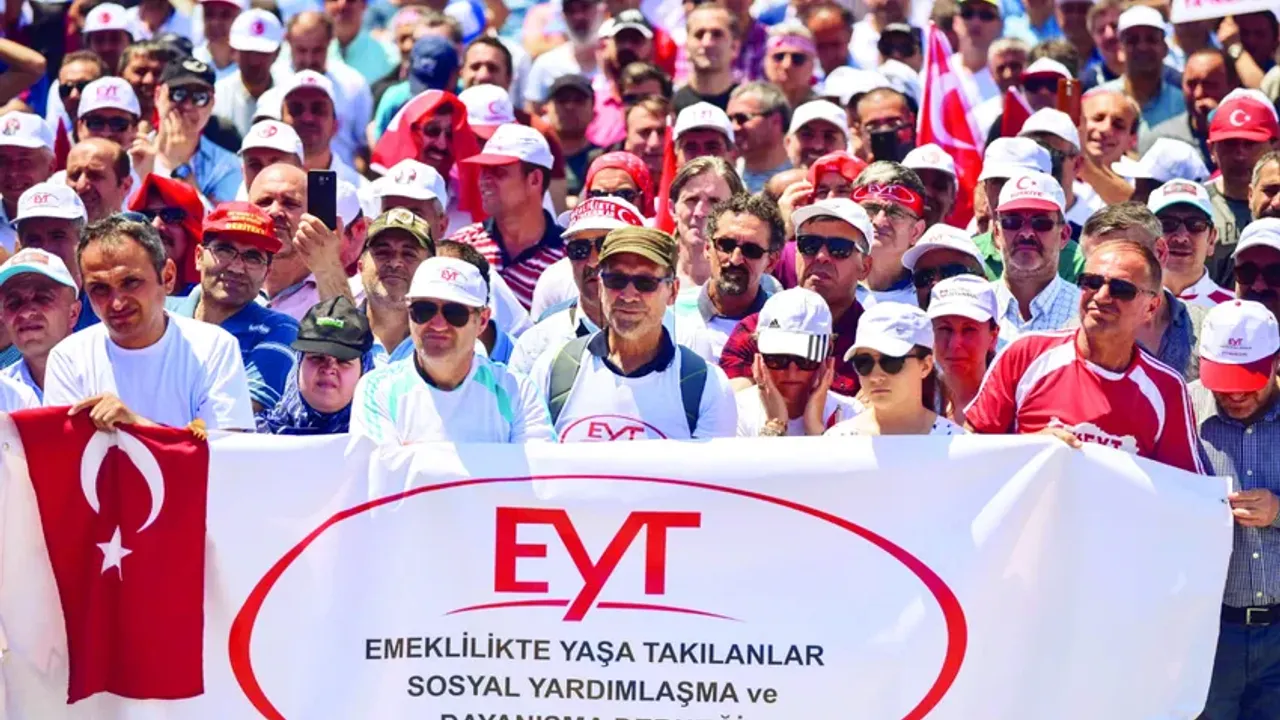 AKP'den çok sesli EYT oyunu: EYT Meclis'e ne zaman gelecek?