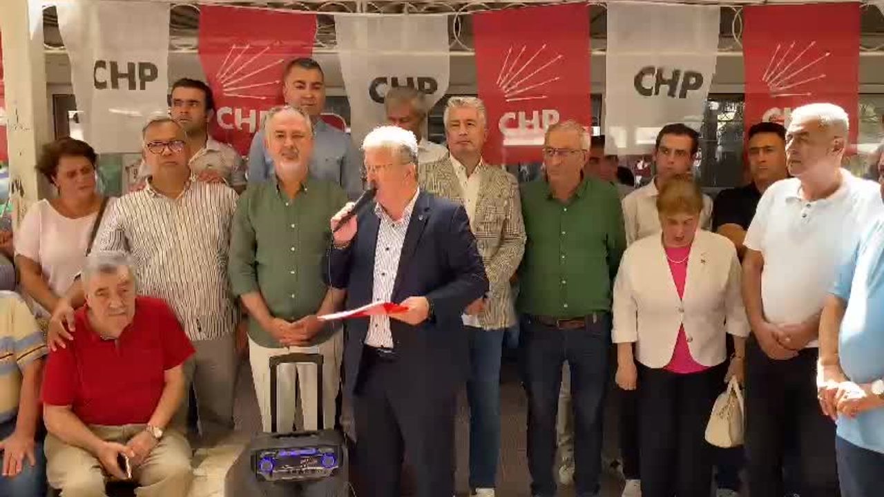 MUĞLA'DA CHP YATAĞAN İLÇE BİNASININ KİRA SÜRESİ BİTTİĞİ GEREKÇESİYLE TAHLİYESİ İSTENDİ, İLÇE BAŞKANI AKP'Lİ BELEDİYE BAŞKANINA TEPKİ GÖSTERDİ