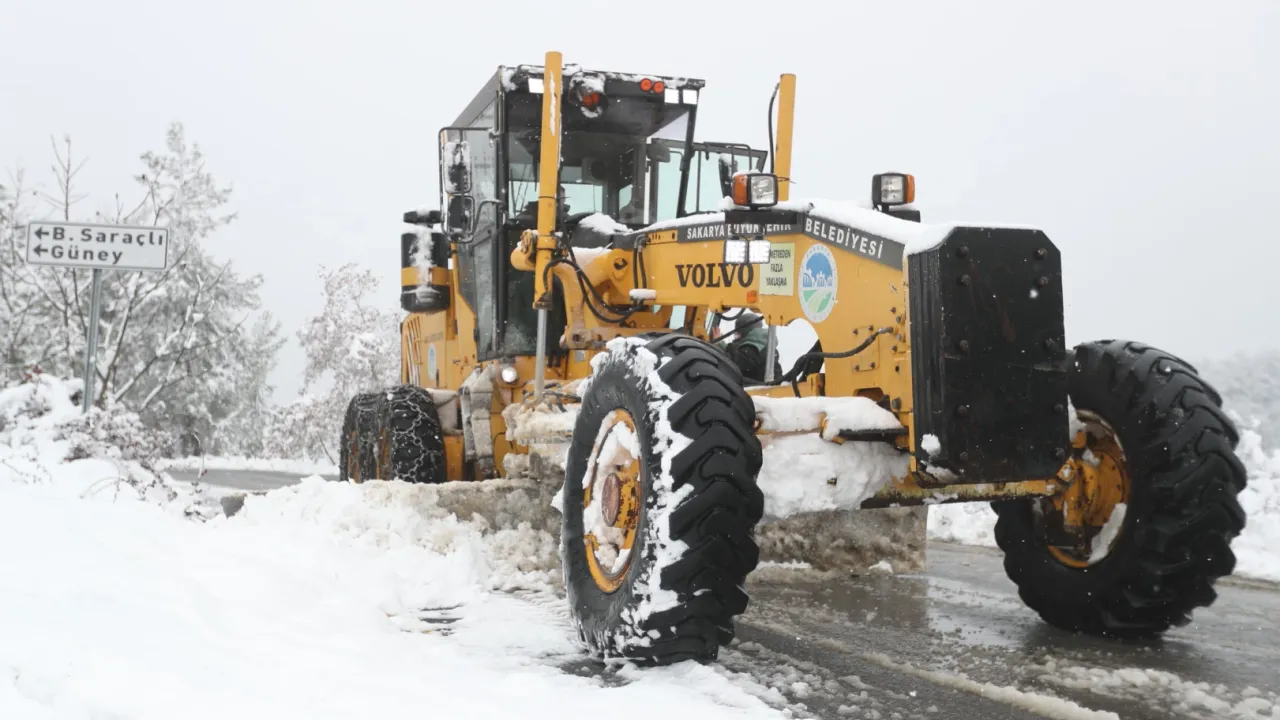Sakarya'da 30 grup yolu ulaşıma açıldı