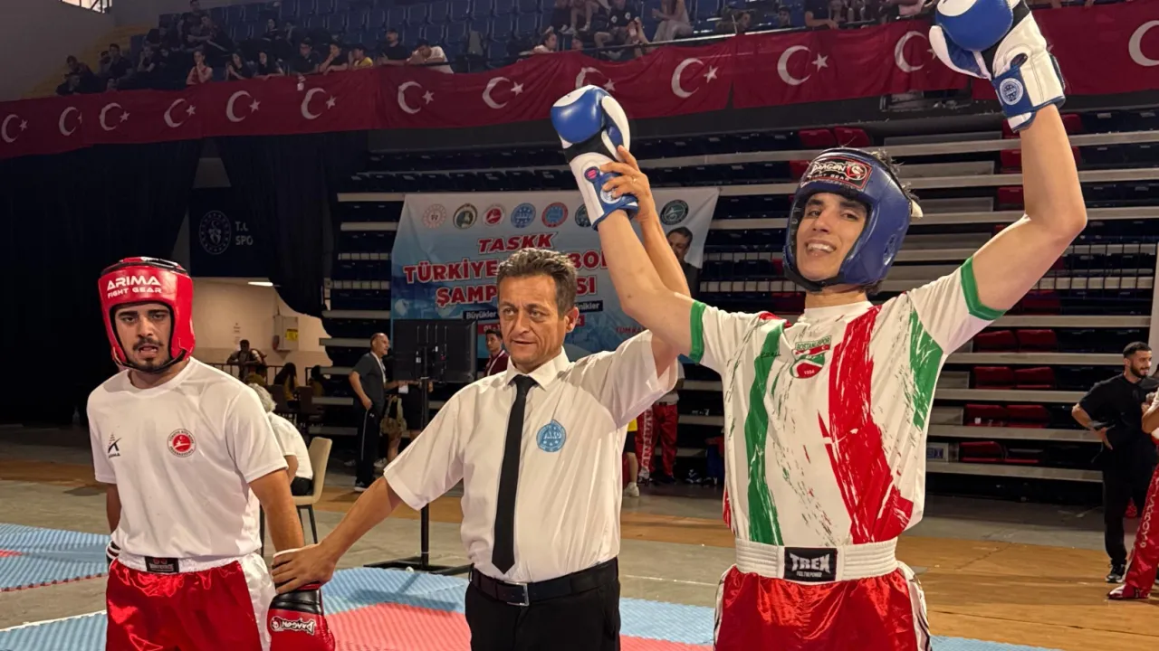 İzmir Bostanlısporlu Sarp Erbaş’tan büyük başarı