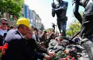 Manisa Soma'da 301 madenci karanfillerle anıldı
