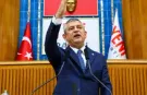 Halk TV'nin önünde tarihi miting! Özgür Özel yurttaşlara sesleniyor!