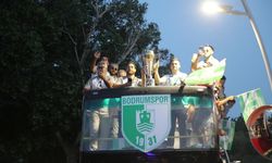 Binlerce Bodrumlu, Süper Lig’e yükselişi kutladı