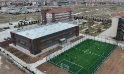 Konya Selçuklu Fen Lisesi’ne modern spor tesisi kazandırıldı