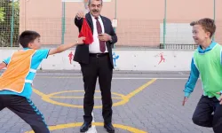 Bakan Tekin'den karne öncesi öğrencilere moral ziyareti