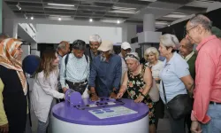 Emeklilerden Mercan Bilim Merkezi’ne tam not