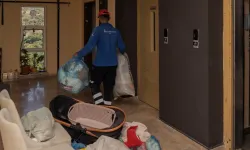 İzmir Büyükşehir mağdur aileyi yalnız bırakmadı