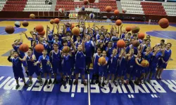 İzmir Büyükşehir'den Yaz Spor Okulları başlıyor