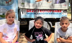 Bursa Osmangazi'de gezici kütüphane çocukları masallar ile buluşturdu