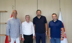 Çayırova Basketbol heyetinden Türkoğlu’na ziyaret