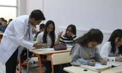 Mersin’de lise hayallerine Büyükşehir desteği