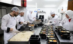 Sakarya’da yüzlere tebessüm olan en lezzetli yemekler bu kazanda pişiyor