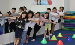 Yaz dönemi çocuk spor eğitimleri doludizgin devam ediyor
