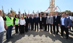 İstanbul'da yeni temeli attı