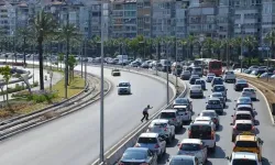 Bayram dönüşü başladı. 43 ilin geçiş noktasında yoğun trafik