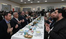  Bursa Emek'te gönüller aynı iftar sofrasında buluştu