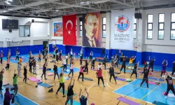 İstanbul Maltepe'de Köymen, spor yapan kadınlarla buluştu