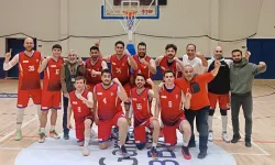 Ağrı'nın ilk basketbol takımı playoff'a lider yükseldi