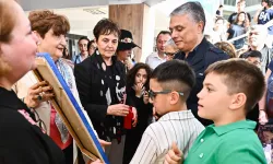 Antalya Muratpaşa'da 'Geleceğin Renkleri' kapılarını açtı