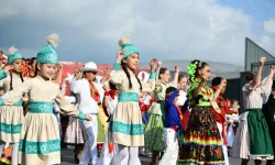 Balıkesir'de Uluslararası Çocuk Festivali coşkusu