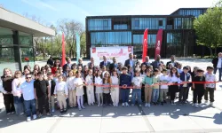 Bursa İnegöl'de minik sanatçılardan 23 Nisan özel sergisi