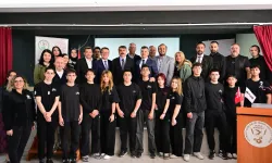 Bursa Yıldırım'da Başkan Yılmaz'dan gençlere tavsiyeler