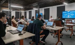 İzmir Büyükşehir'de hizmet içi yapay zeka ile dijital dönüşüm eğitimi