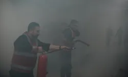 İzmir'de afetlere karşı tam hazırlık... Tatbikat gerçeği aratmadı