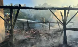 İzmir'de itfaiyenin hızlı müdahalesi faciayı önledi