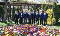 Kayseri Büyükşehir eski Bakan'ı ağırladı