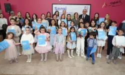 'Renklerin Çocuk Hali' sergisi açıldı