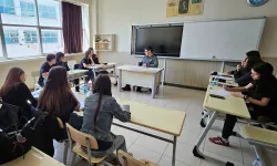 Bursa Mudanya'da liselilerin 'münazara' heyecanı