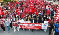İstanbul Maltepe'de 19 Mayıs coşkusu zirveye ulaştı