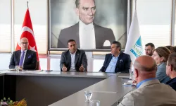 İzmir Narlıdere'de muhtarlarla ortak akıl buluşması