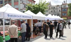 Kayseri Melikgazi Antika Pazarı'na büyük ilgi