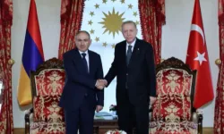Cumhurbaşkanı Erdoğan, Paşinyan ile görüştü