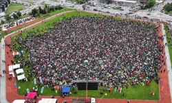 Kayseri Talas'ta maç yayınına YKS molası