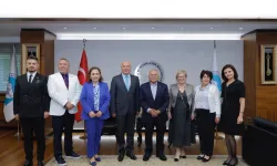 Memduh Büyükkılıç Bağımlılık Zirvesi'ne katıldı
