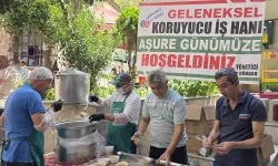 Bursa'da tarihi Koruyucu İşhanı'nda dev aşure buluşması