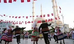 Dünyanın renkleri Maltepe'de buluştu