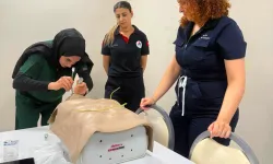 Sağlık personeline CPR eğitimi