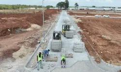 Antalya Büyükşehir'den mezarlıklarda kapsamlı çalışma