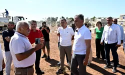 Antalya Muratpaşa'daki yangın bölgesine 'geçmiş olsun' ziyareti