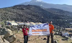 TRAKDOSK dağcılık sporcuları baba-kız Türkiye'nin çatısında